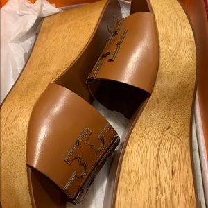 Tory Burch ines slide